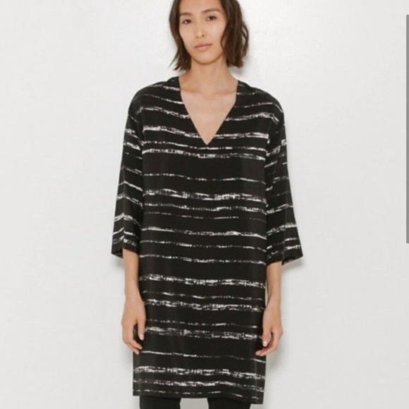 Vince Shadow Stripe V-Neck 100% Silk Tunic Dress - Picture 2 of 16